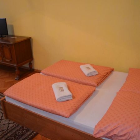קרלובי וארי Ab Apartments מראה חיצוני תמונה