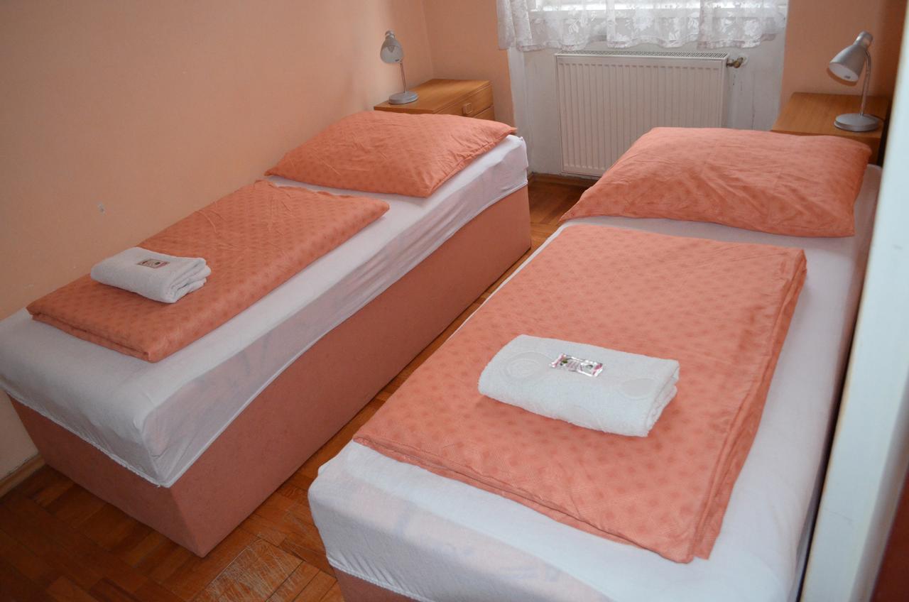 קרלובי וארי Ab Apartments מראה חיצוני תמונה