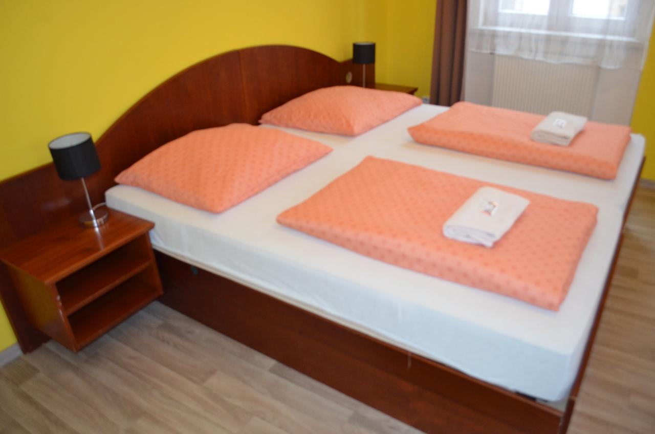 קרלובי וארי Ab Apartments מראה חיצוני תמונה